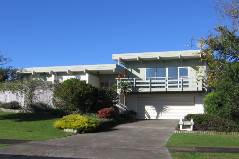 Photo of property in 65 Bramley Drive, Farm Cove, Auckland, 2012