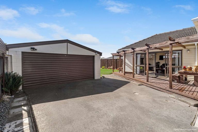 Photo of property in 5 Bideford Place, Dallington, Christchurch, 8061