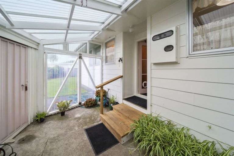 Photo of property in 7 Kamahi Avenue, Hawera, 4610