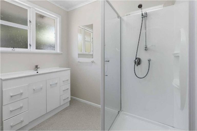 Photo of property in 19 Collingwood Street, Waterloo, Lower Hutt, 5011