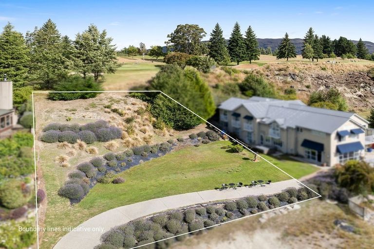 Photo of property in 16 Tenby Street, Wanaka, 9305