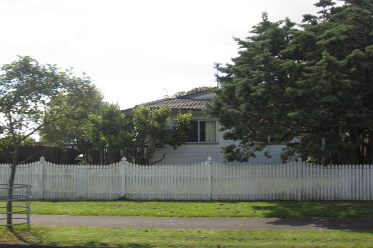 Photo of property in 63 Burundi Avenue, Clendon Park, Auckland, 2103