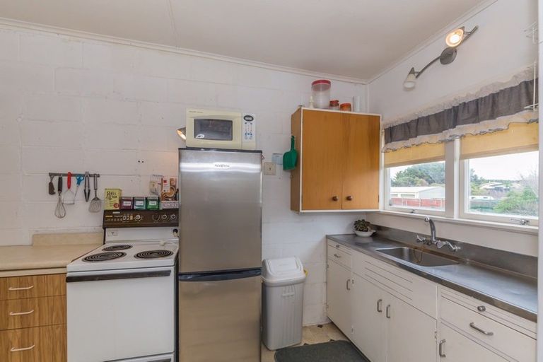 Photo of property in 4/2-4 Himatangi Street, Himatangi Beach, Foxton, 4891