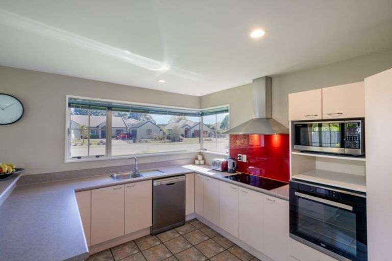 Photo of property in 6 Styx River Place, Spencerville, Christchurch, 8083