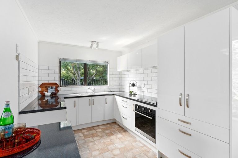Photo of property in 76a Elizabeth Street, Waikanae, 5036