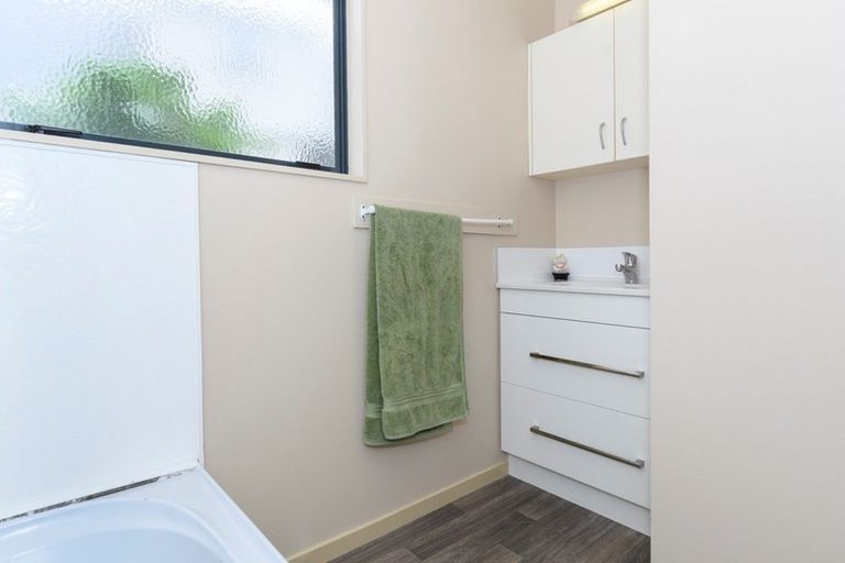 Photo of property in 82a Meander Drive, Welcome Bay, Tauranga, 3112