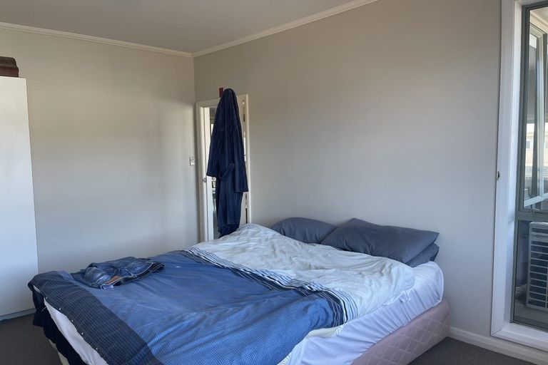 Photo of property in Town End Apartments And Courtena, 2c/30 Allen Street, Te Aro, Wellington, 6011