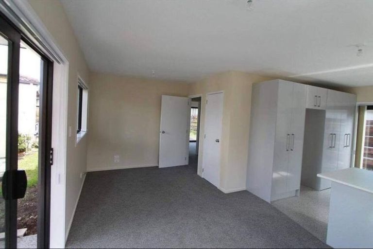 Photo of property in 52a Rimu Street, New Lynn, Auckland, 0600