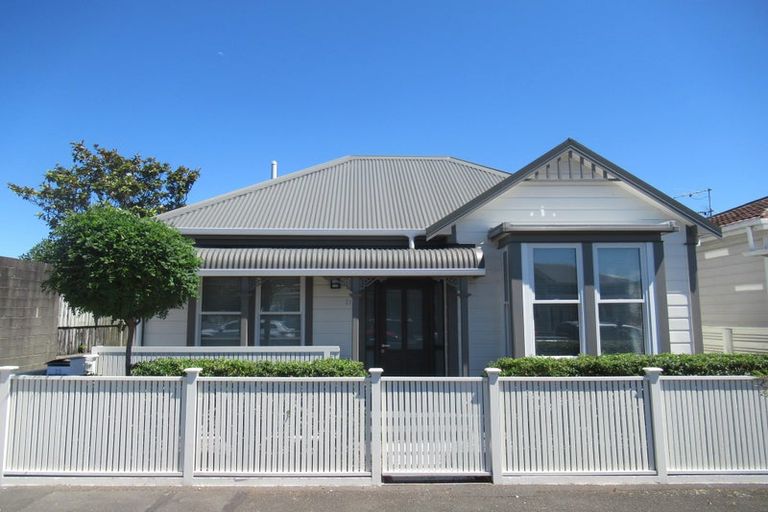 Photo of property in 23 Aurora Street, Petone, Lower Hutt, 5012