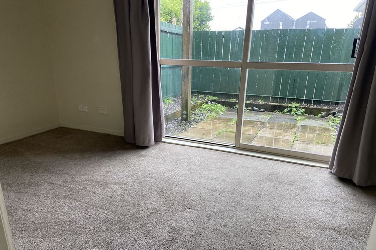 Photo of property in 5/49 Henderson Valley, Henderson, Auckland, 0612