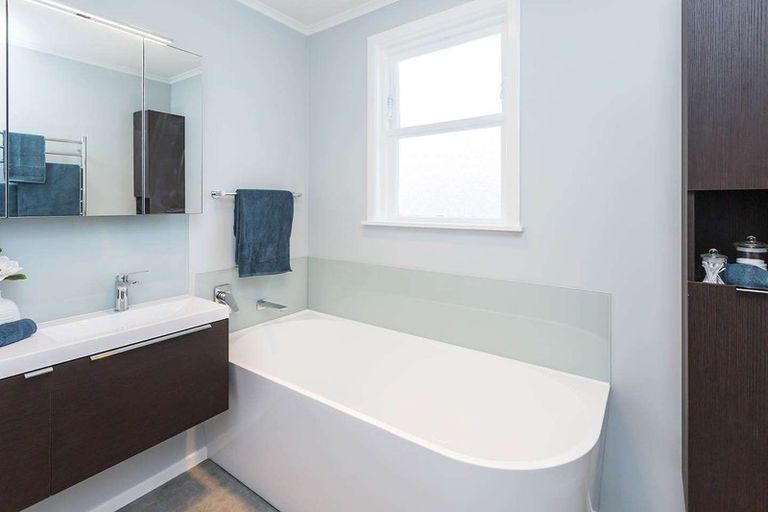 Photo of property in 12 Argyle Grove, Trentham, Upper Hutt, 5018