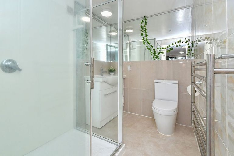 Photo of property in 75 Ridge Road, Howick, Auckland, 2014