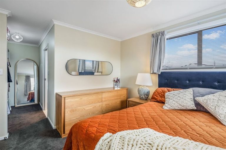 Photo of property in 166 Mark Avenue, Grenada Village, Wellington, 6037