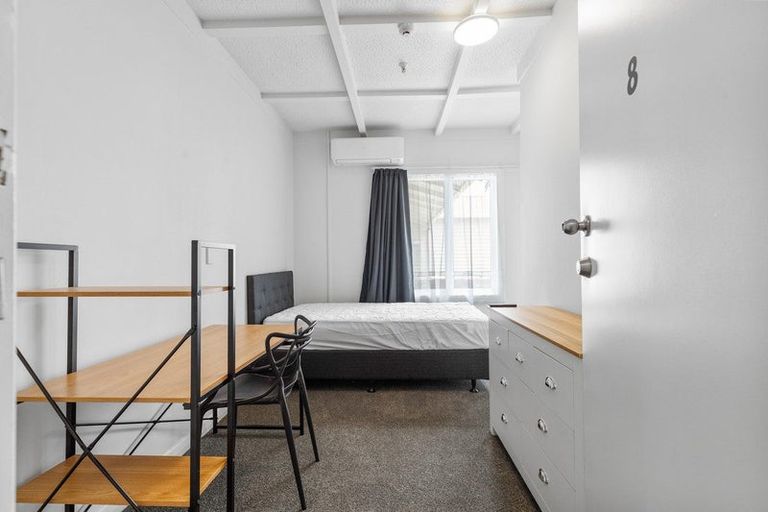 Photo of property in 22 Palm Avenue, Hokowhitu, Palmerston North, 4410