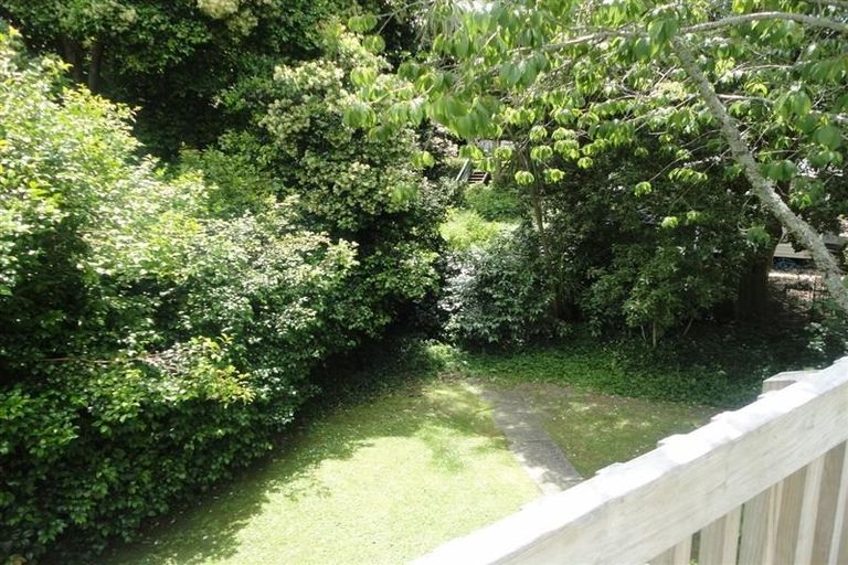 Photo of property in 5 Melba Street, Beach Haven, Auckland, 0626