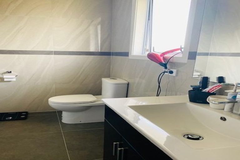 Photo of property in 23 Reelick Avenue, Pakuranga Heights, Auckland, 2010