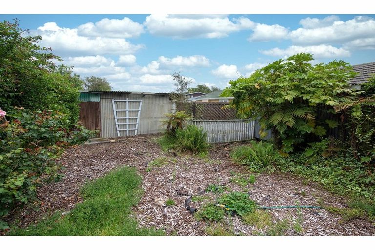 Photo of property in 64 Niven Street, Avondale, Christchurch, 8061