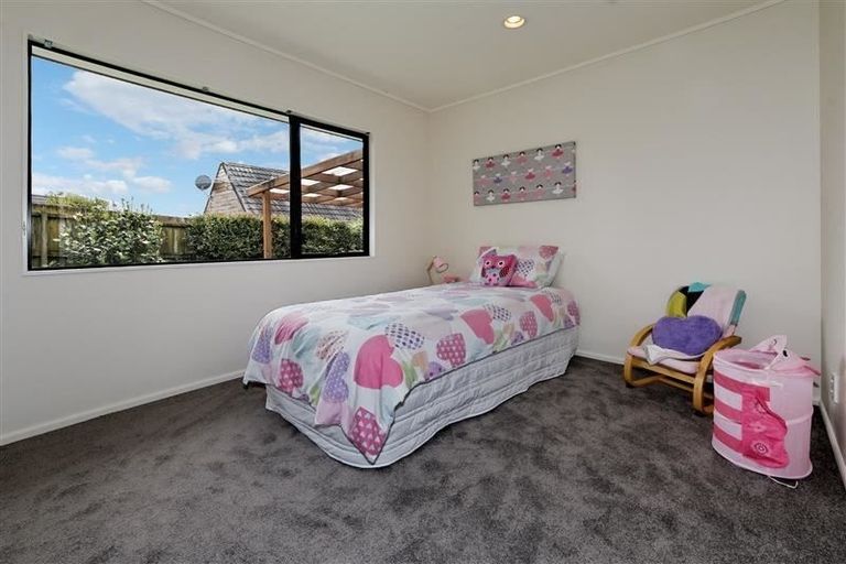 Photo of property in 19 Starlight Cove, Hobsonville, Auckland, 0618