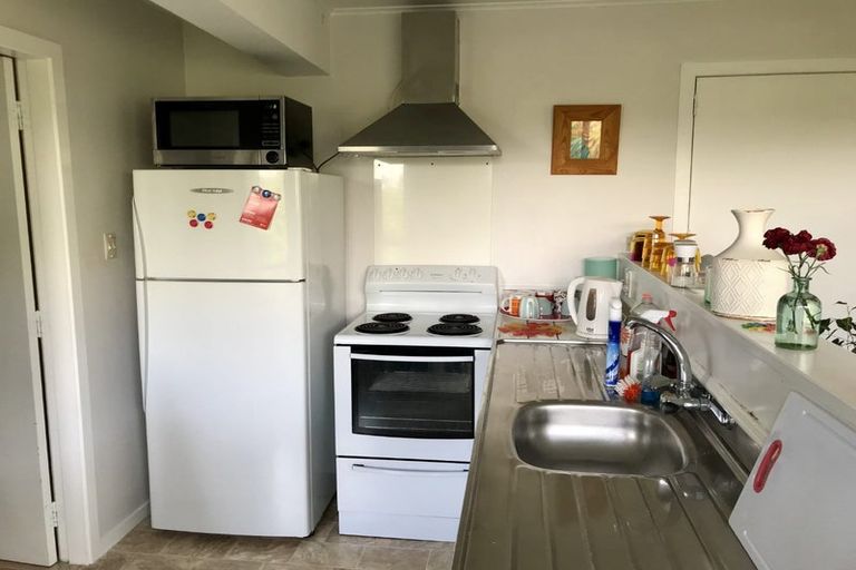 Photo of property in 52-52a Croydon Street, Karori, Wellington, 6012