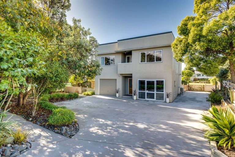 Photo of property in 319 Clifton Road, Te Awanga, 4102