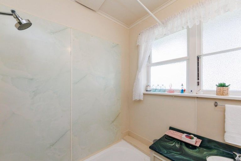 Photo of property in 22 Cardiff Street, Awapuni, Palmerston North, 4412