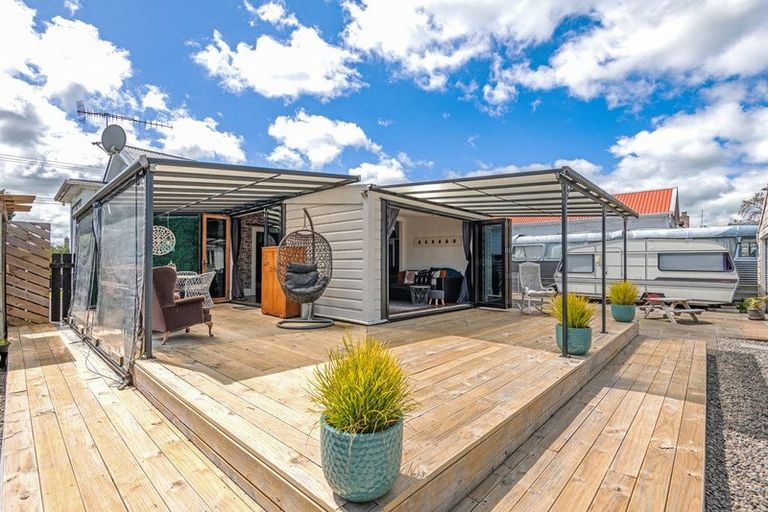Photo of property in 11 Poole Street, Feilding, 4702