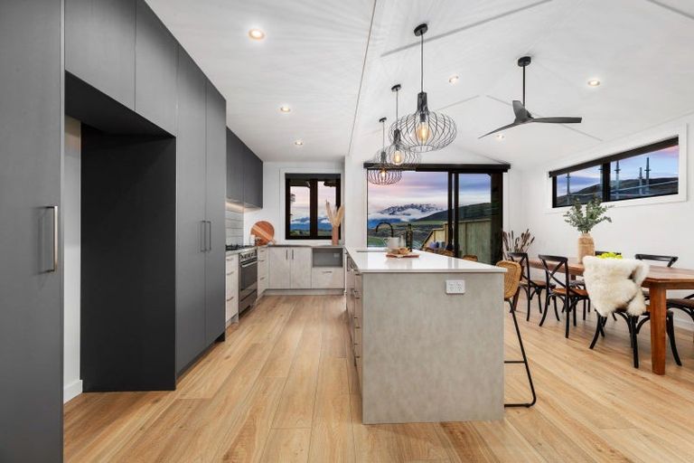 Photo of property in 125 Spur Ridge Rise, Jacks Point, 9371