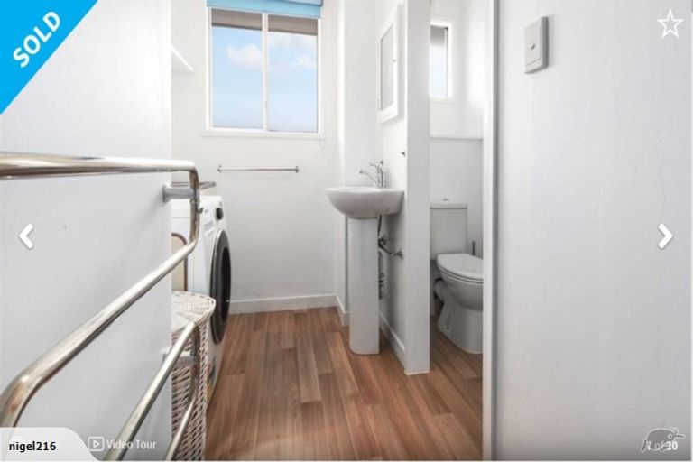 Photo of property in 10/35 Mana Esplanade, Paremata, Porirua, 5026