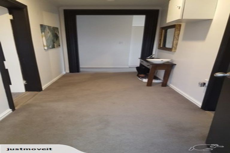 Photo of property in 2 Moffett Street, Islington, Christchurch, 8042