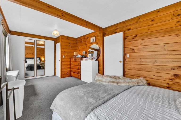 Photo of property in 1 Albert Street, Hawera, 4610