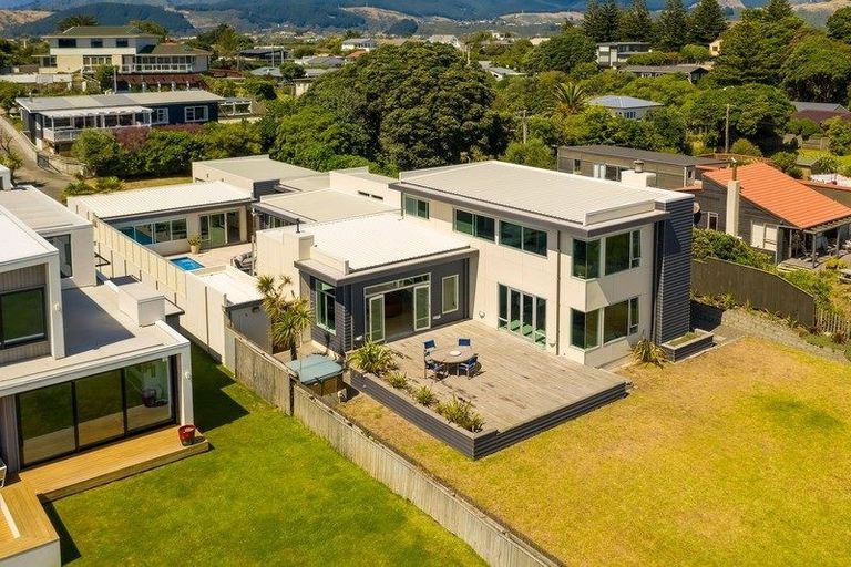 Photo of property in 45 Wharemauku Road, Raumati Beach, Paraparaumu, 5032