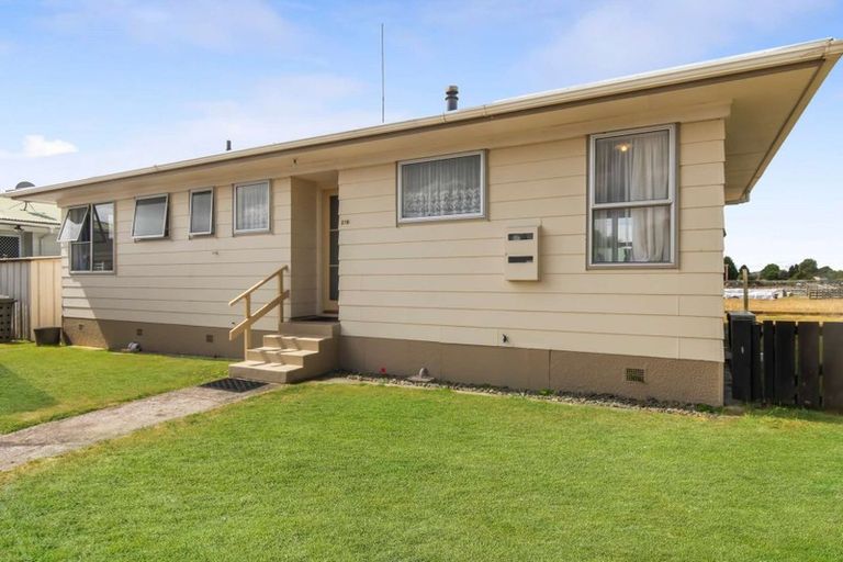 Photo of property in 21b Pohutukawa Drive, Owhata, Rotorua, 3010