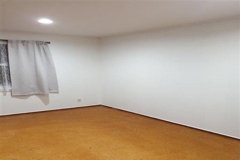 Photo of property in 18 Rimu Street, New Lynn, Auckland, 0600