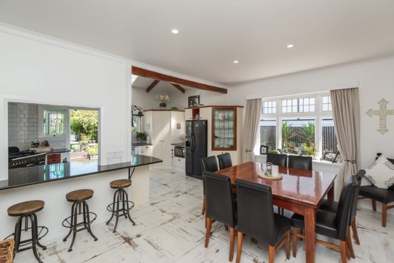 Photo of property in 4 Marine Parade, North New Brighton, Christchurch, 8083