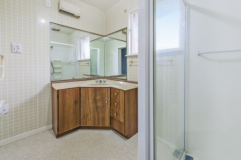 Photo of property in 23 Egmont Place, Bishopdale, Christchurch, 8051