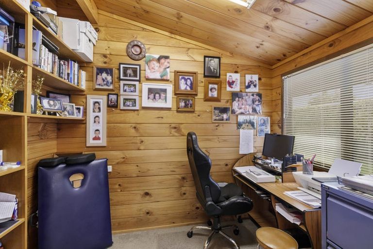 Photo of property in 6a Pilcher Crescent, Naenae, Lower Hutt, 5011