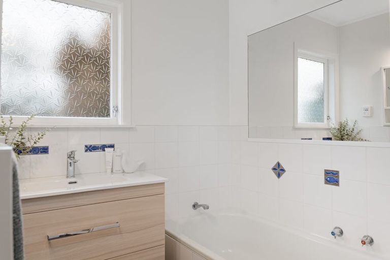 Photo of property in 2 Novella Place, Brookfield, Tauranga, 3110