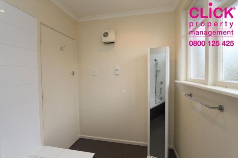 Photo of property in 44a Hargest Crescent, Saint Kilda, Dunedin, 9012