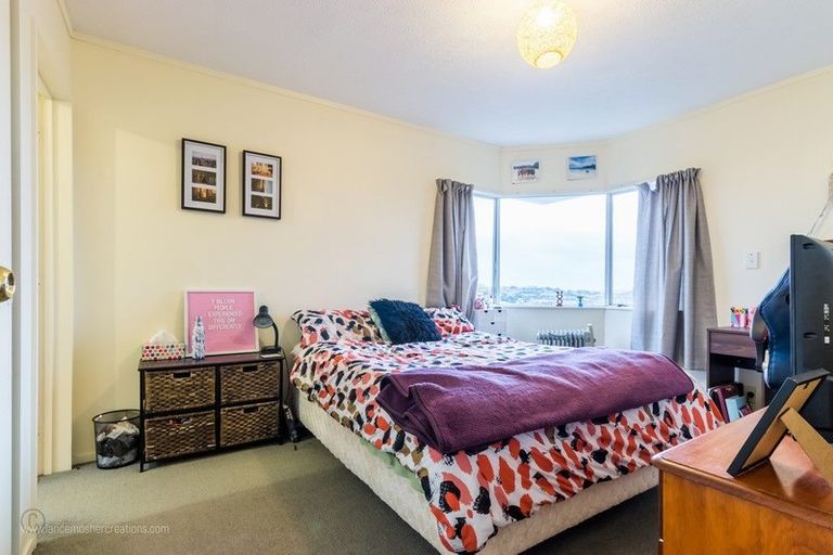 Photo of property in 5 Sunningdale Lane, Woodridge, Wellington, 6037