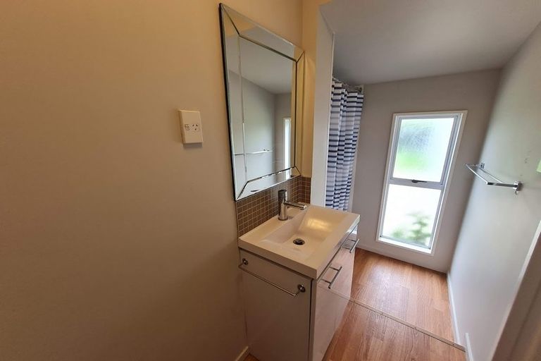 Photo of property in 43 Pitcairn Crescent, Bryndwr, Christchurch, 8053