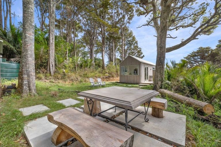 Photo of property in 340 Cames Road, Mangawhai, 0975