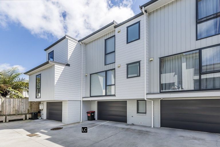 Photo of property in 79b Herald Street, Berhampore, Wellington, 6023