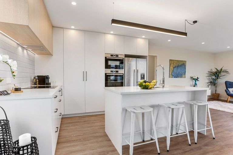 Photo of property in 53a Red Beach Road, Red Beach, 0932