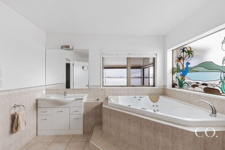 Photo of property in 46 Harbour Drive, Otumoetai, Tauranga, 3110