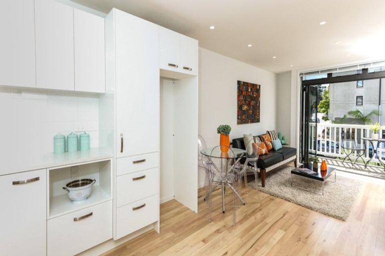 Photo of property in 2/10 Rose Road, Grey Lynn, Auckland, 1021