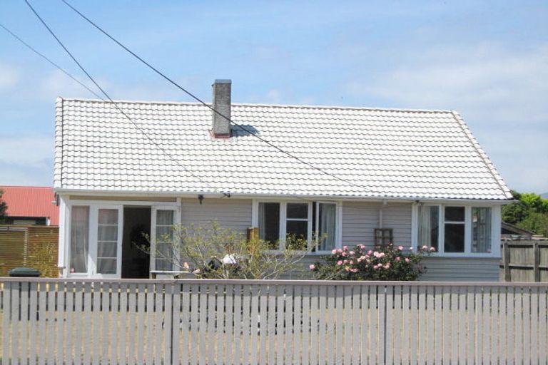 Photo of property in 18 Merrington Crescent, Aranui, Christchurch, 8061