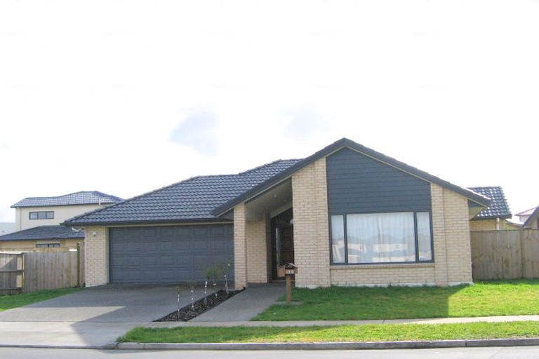 Photo of property in 129 Wayne Francis Drive, Flat Bush, Auckland, 2016