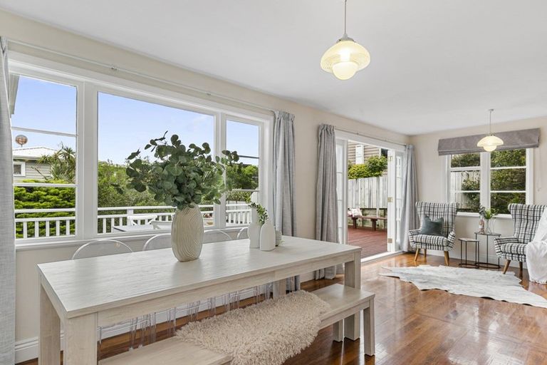 Photo of property in 44 Mandalay Terrace, Khandallah, Wellington, 6035