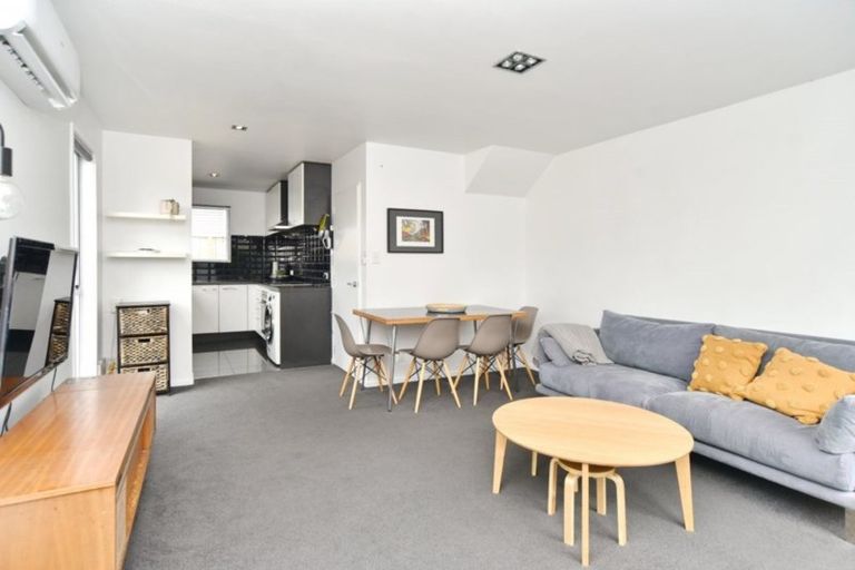 Photo of property in 1/21 Sherborne Street, St Albans, Christchurch, 8014