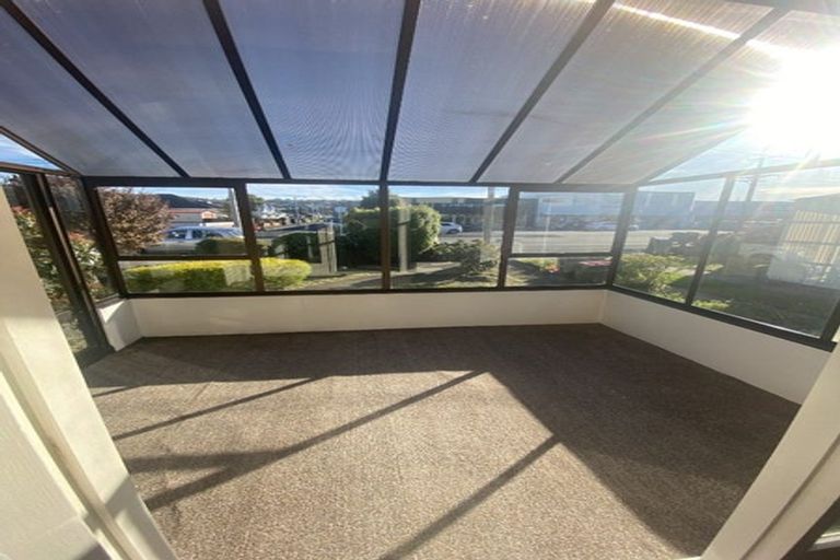 Photo of property in 107 Macandrew Road, South Dunedin, Dunedin, 9012